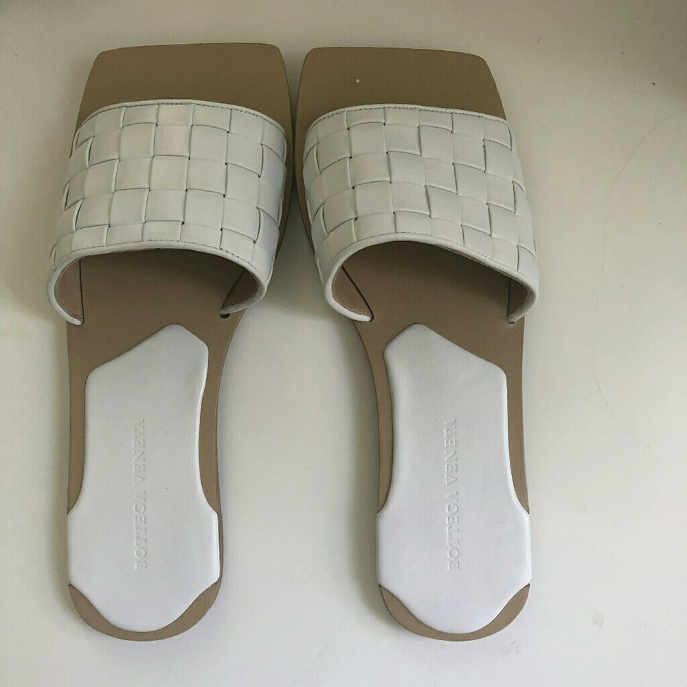 Bottega Veneta slides sz 7.5